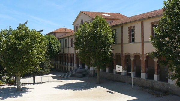 Slide1 seyne1.jpg